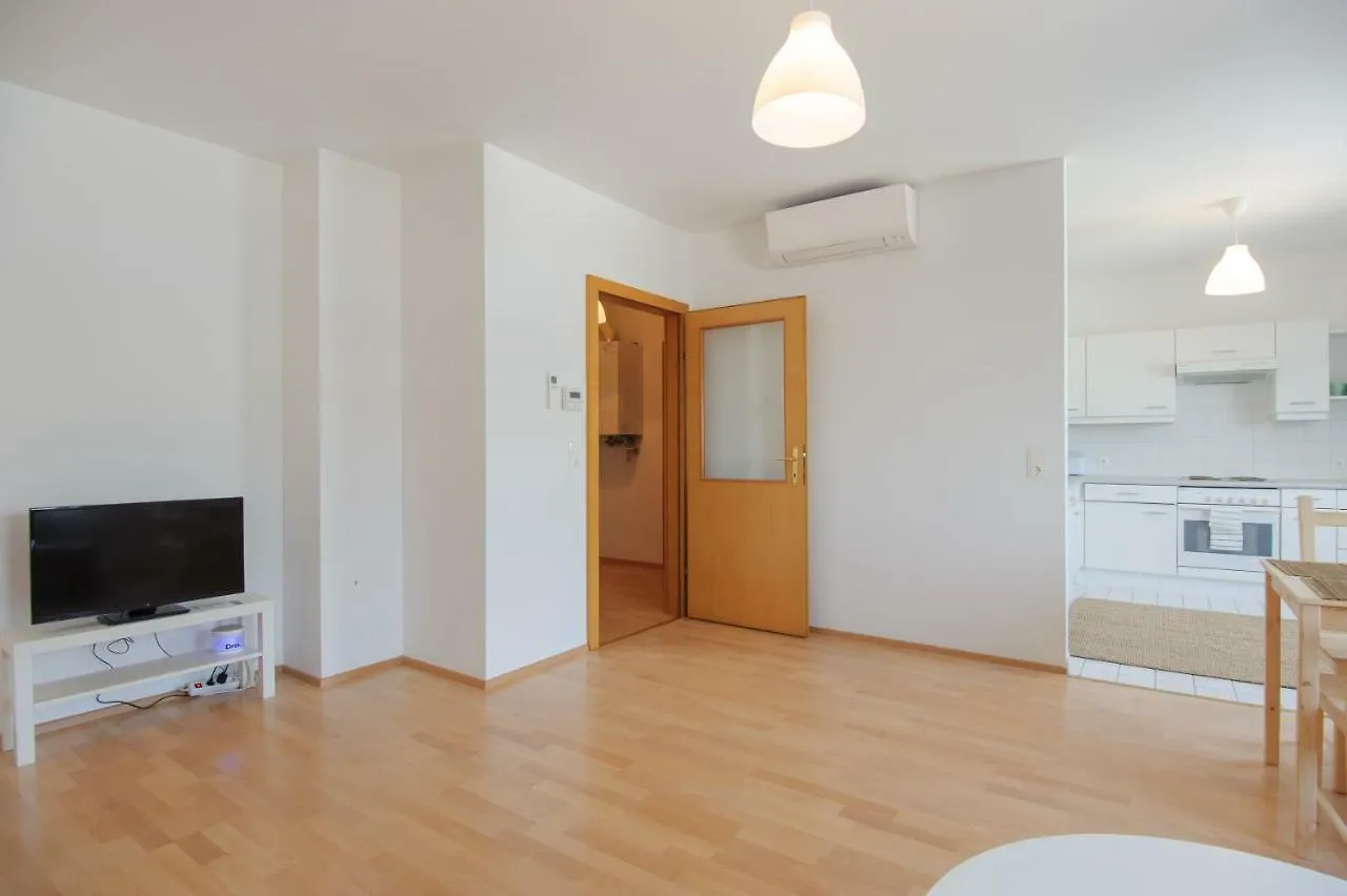Central Living Apartments - Rathaus Vienna Austria